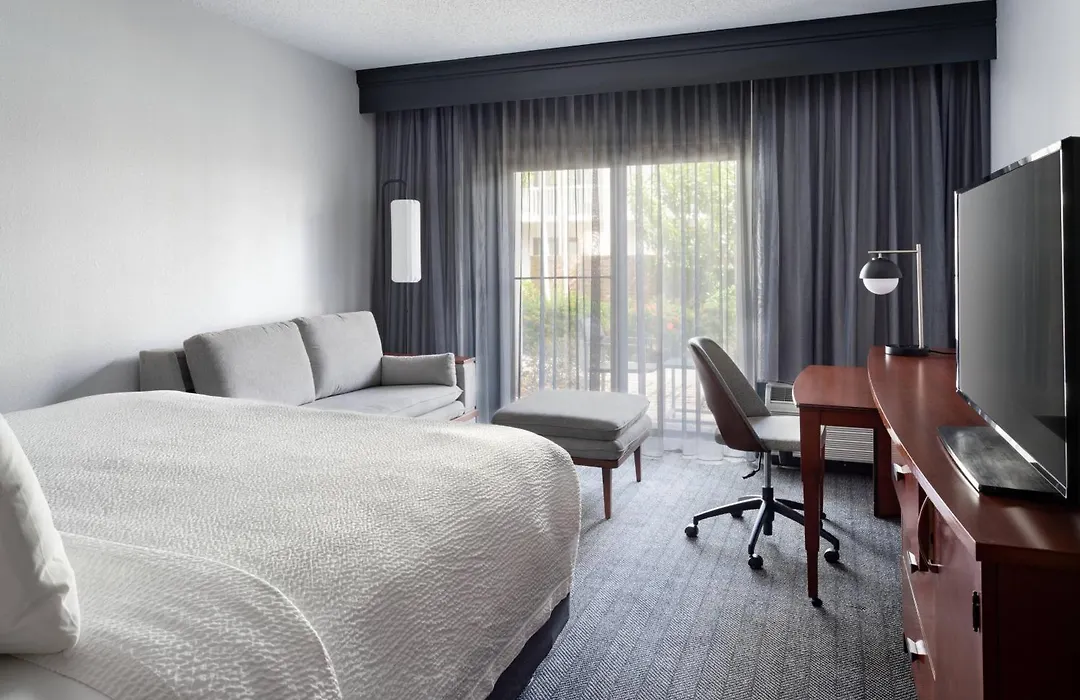Courtyard By Marriott West Palm Beach-1